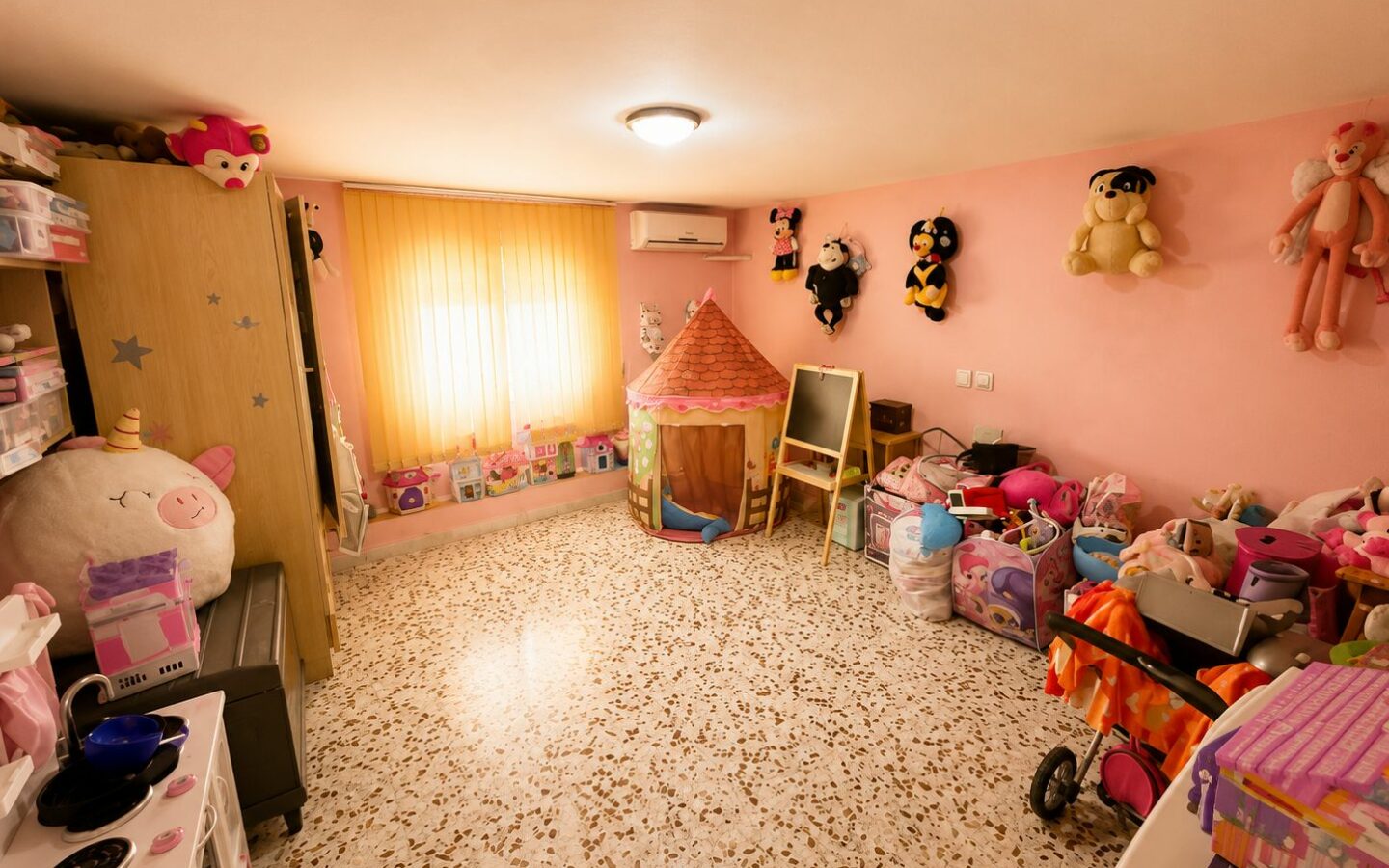 Villa 200 M² In Torrevieja, Spain – Mediter Real Estate