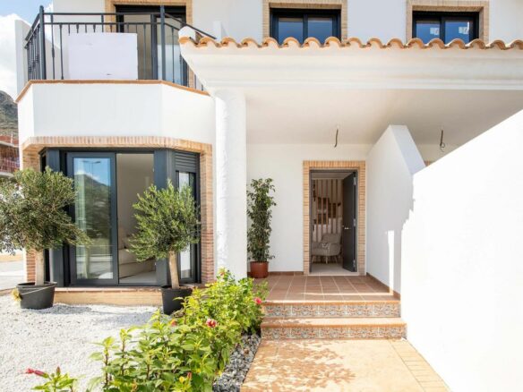 Villa Of 64 M² In Cox, Spain