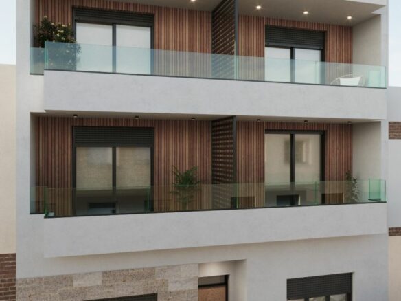 Apartment Of 80 M² With Balcony In Torrevieja, Spain