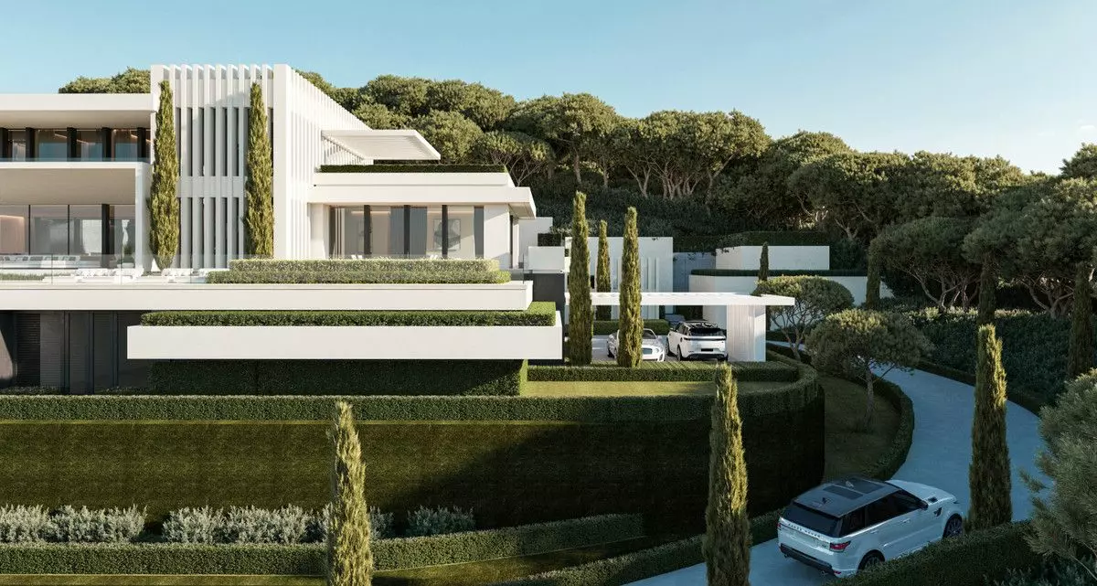 Villa Of 999 M² With Swimming Pool In Benahavis, Spain