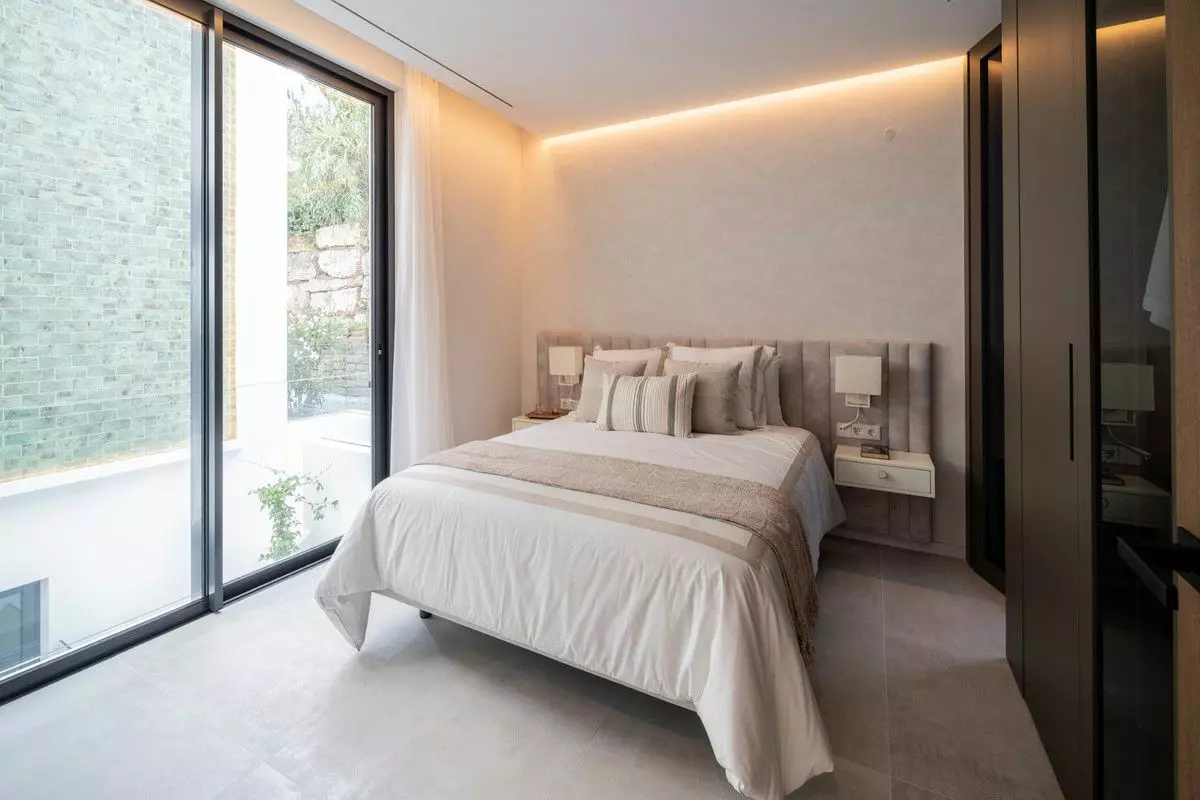 Villa Of 1182 M² In Estepona, Spain
