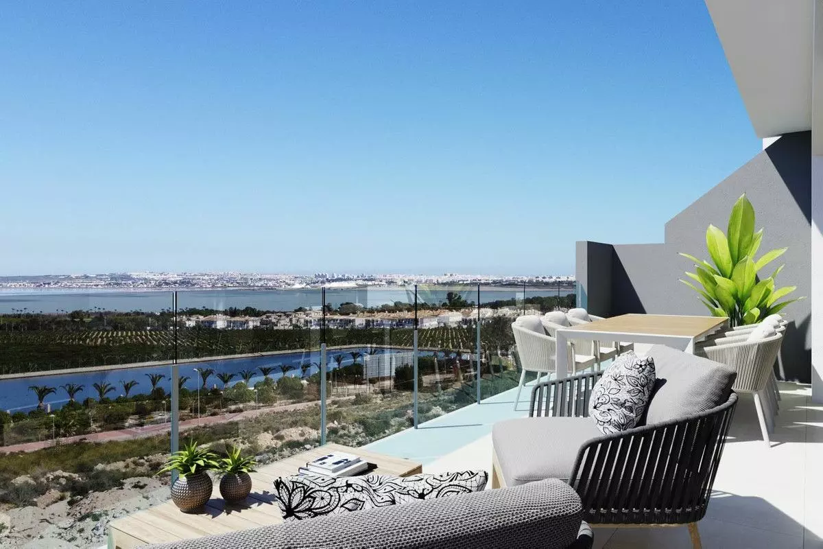 House Of 77 M² With Sea Views In Orihuela Costa, Spain