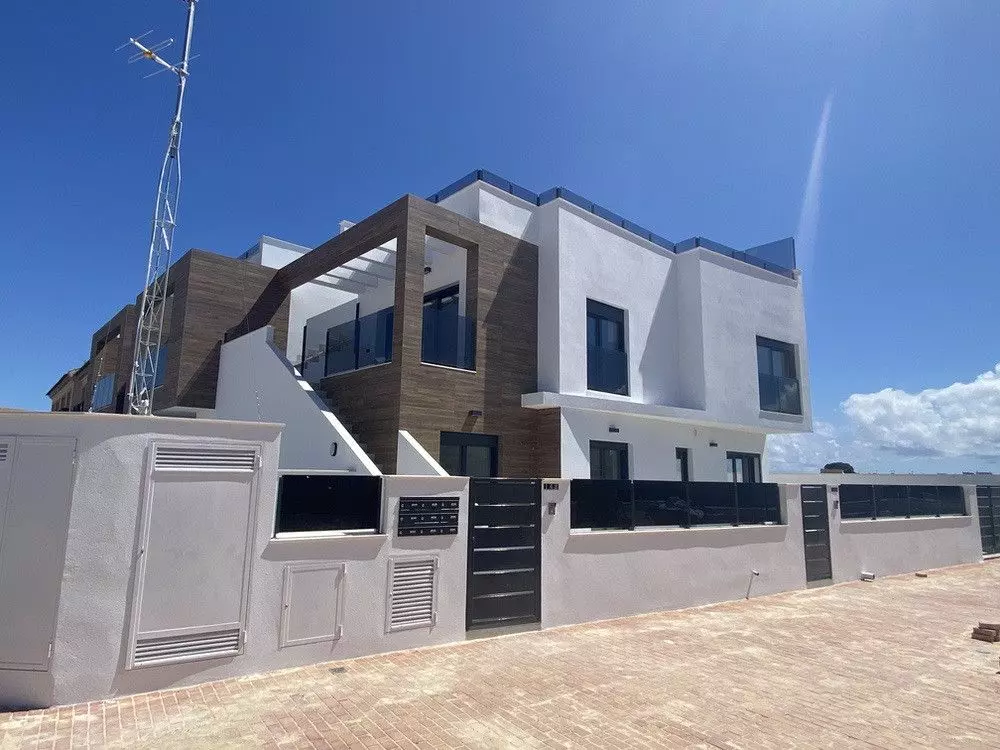 2-bedroom Bungalow In San Pedro Del Pinatar, Spain (70 M²)