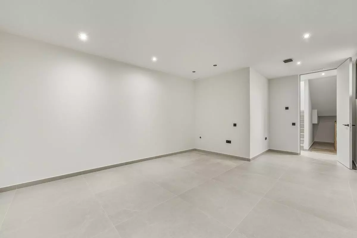 Villa Of 200 M² In La Nucía, Spain