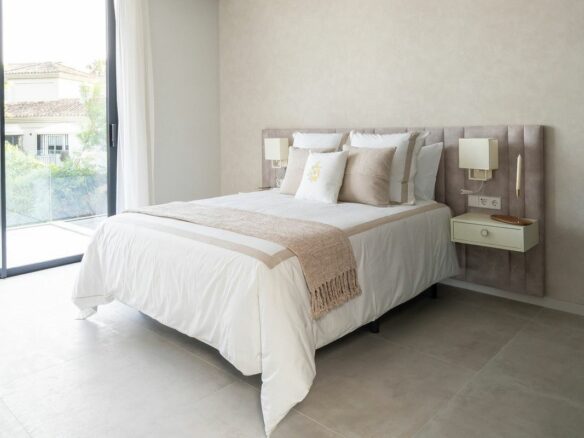 Villa Of 1182 M² In Estepona, Spain