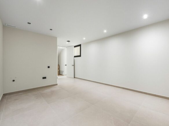 Villa Of 200 M² In La Nucía, Spain