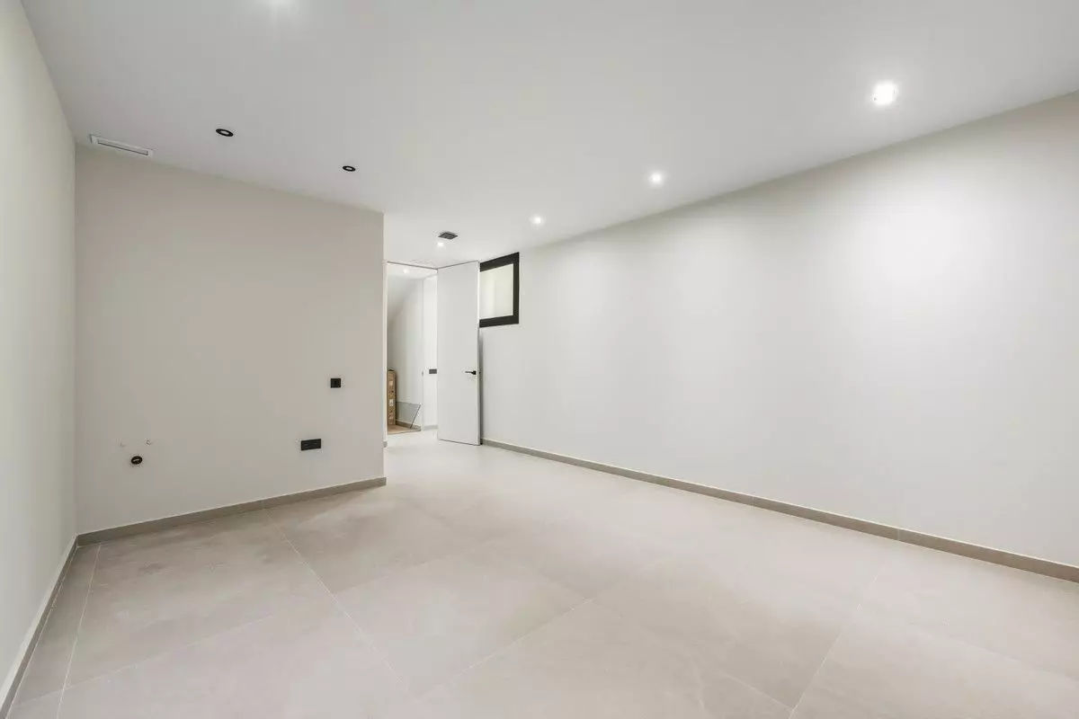 Villa Of 200 M² In La Nucía, Spain