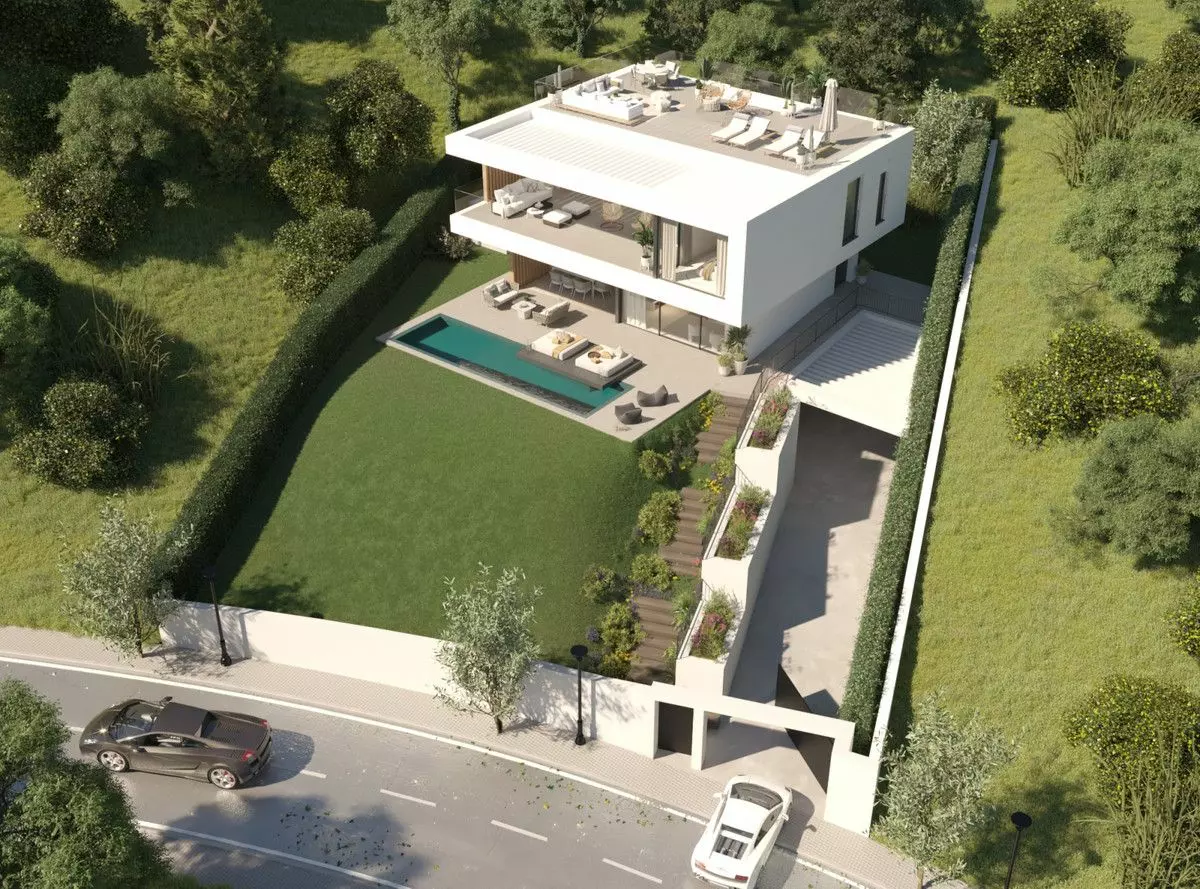 Villa Of 196 M² With [features] In Estepona, Spain