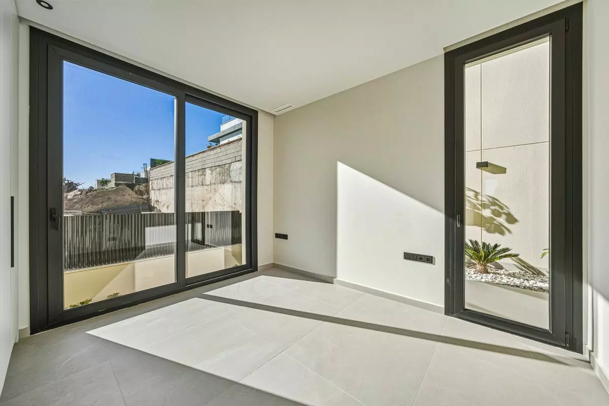 Villa Of 200 M² In La Nucía, Spain