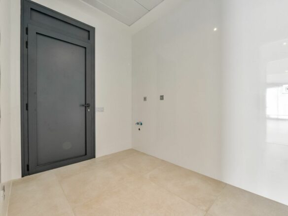 Villa Of 365 M² With Features In Finestrat, Spain