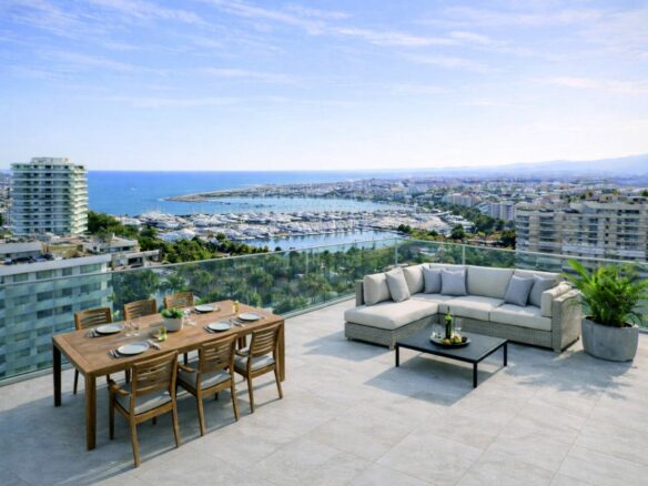 Apartment Of 80 M² In Torrevieja, Spain