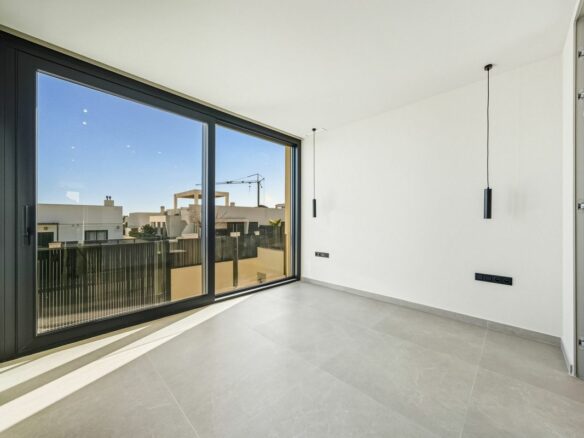 Villa Of 200 M² In La Nucía, Spain
