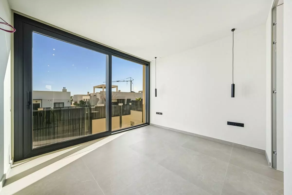Villa Of 200 M² In La Nucía, Spain