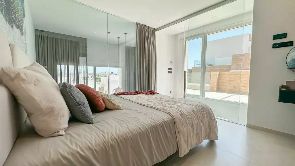 Villa Of 109 M² With Features In Algorfa