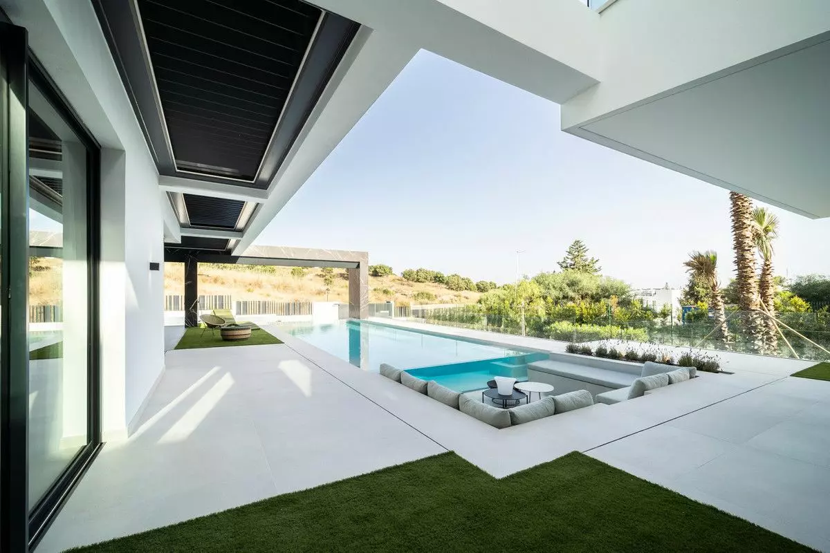 Villa Of 1182 M² In Estepona, Spain