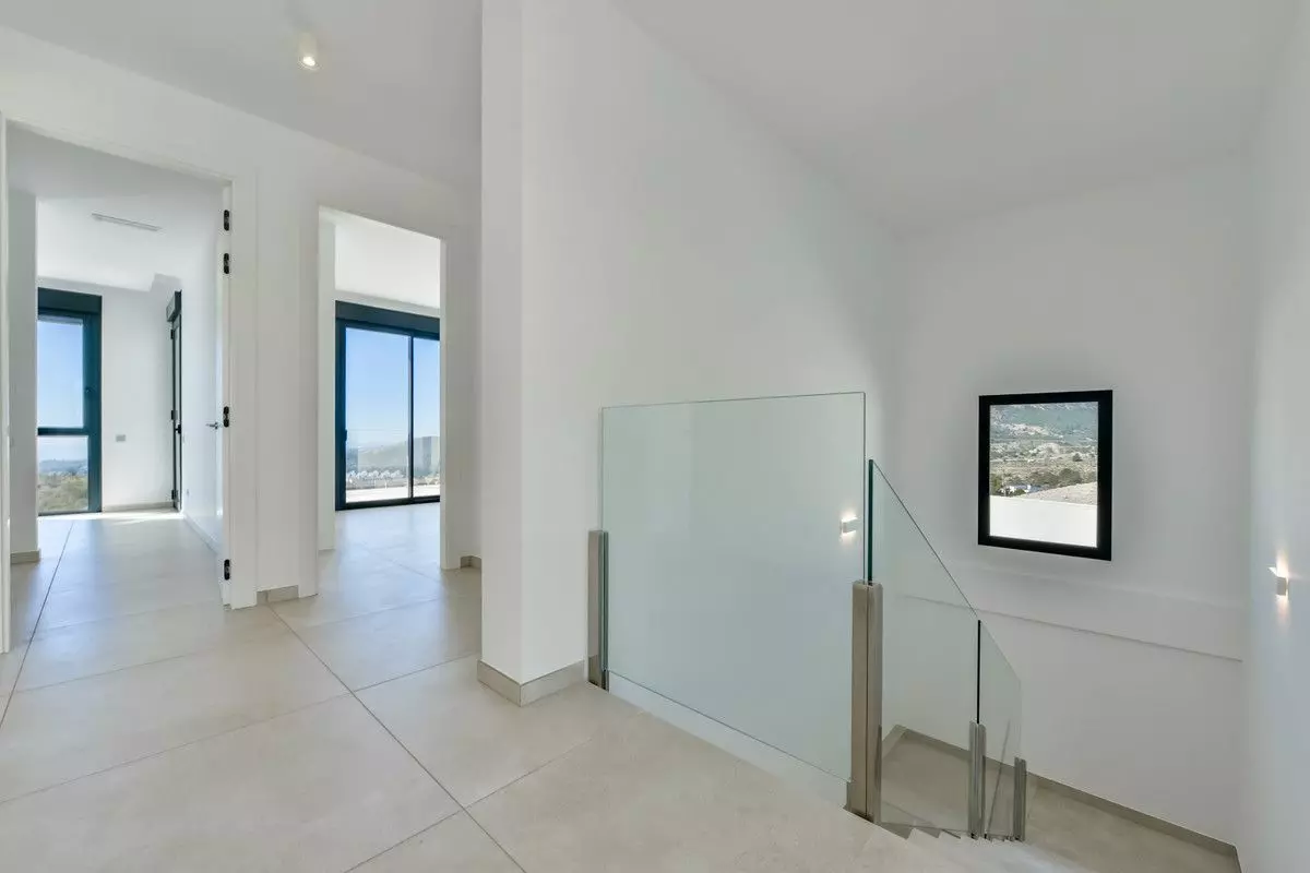 Villa Of 365 M² With Features In Finestrat, Spain
