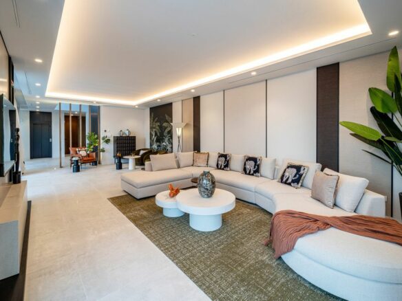 Villa Of 1182 M² In Estepona, Spain
