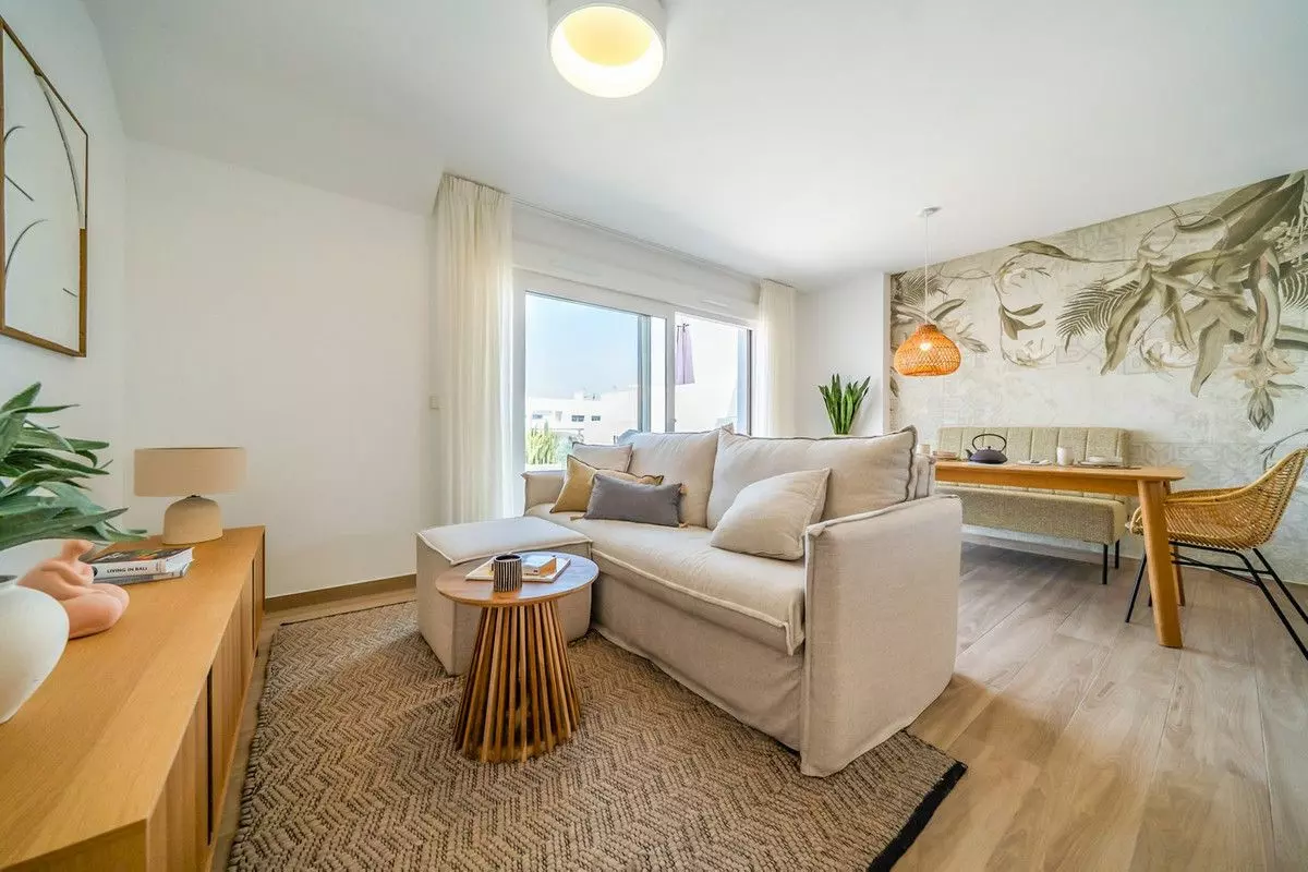 Villa Of 77 M² With Sea View In Orihuela