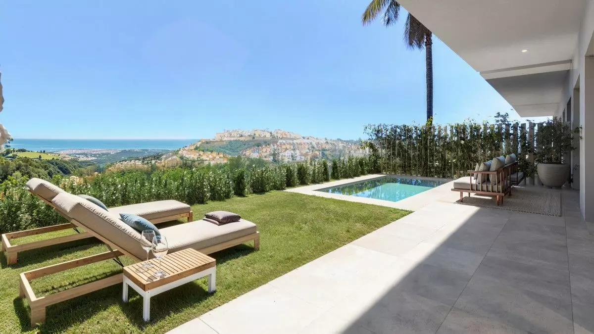 Villa Of 192 M² In Casares, Spain
