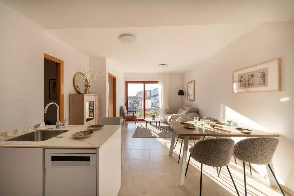 Apartment Of 96 M² In Avileses, Spain