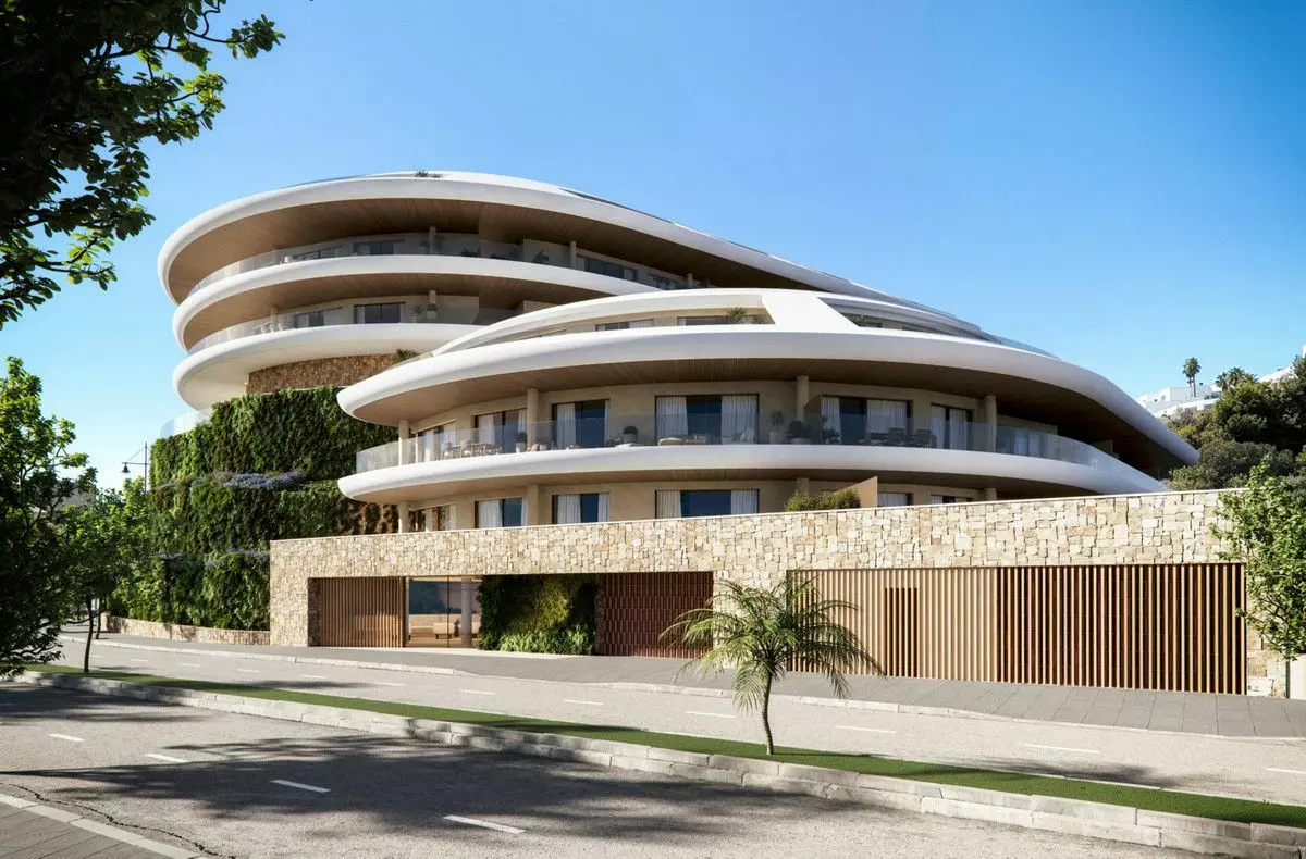 Apartment Of 170 M² In Fuengirola, Spain