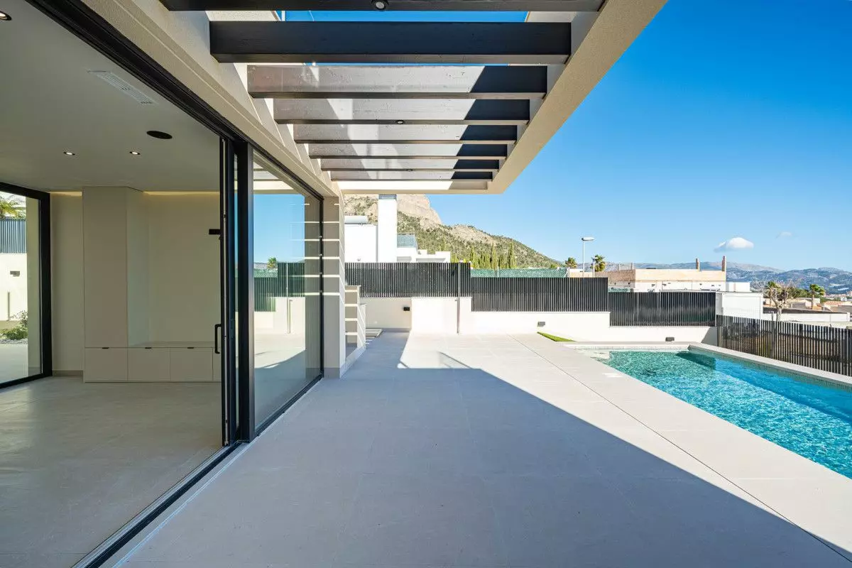 Villa Of 200 M² In La Nucía, Spain
