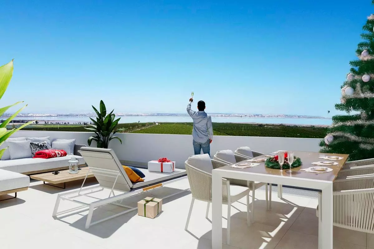 House Of 77 M² With Sea Views In Orihuela Costa, Spain