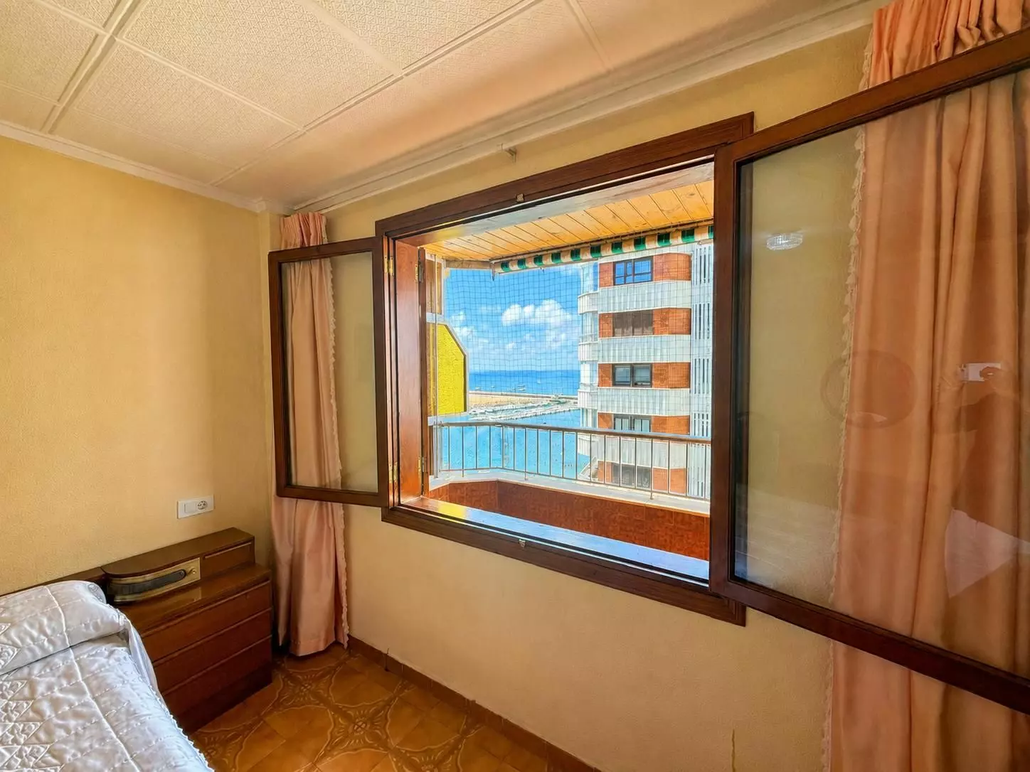 Apartment 100 M² In Torrevieja, Spain – Mediter Real Estate