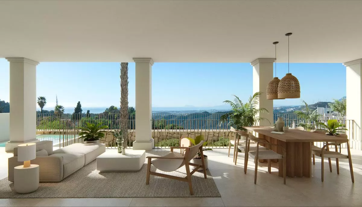 Villa Of 245 M² In Istan, Spain