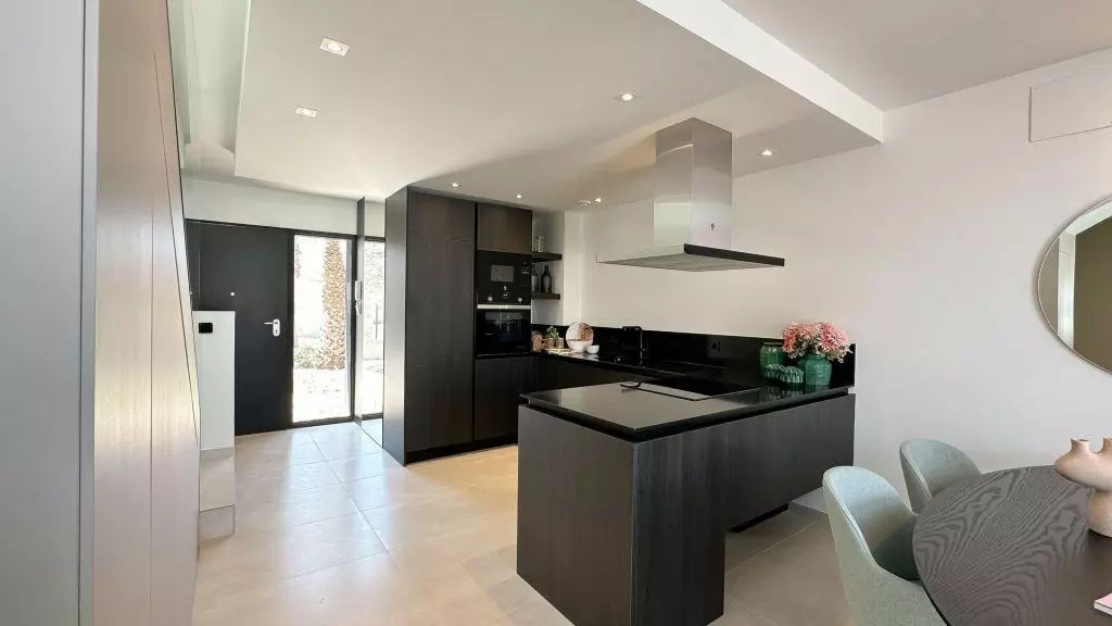 Villa Of 109 M² With Features In Algorfa