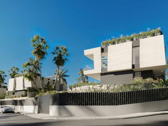 5-bedroom Villa In Marbella, Spain (1.066 M²)