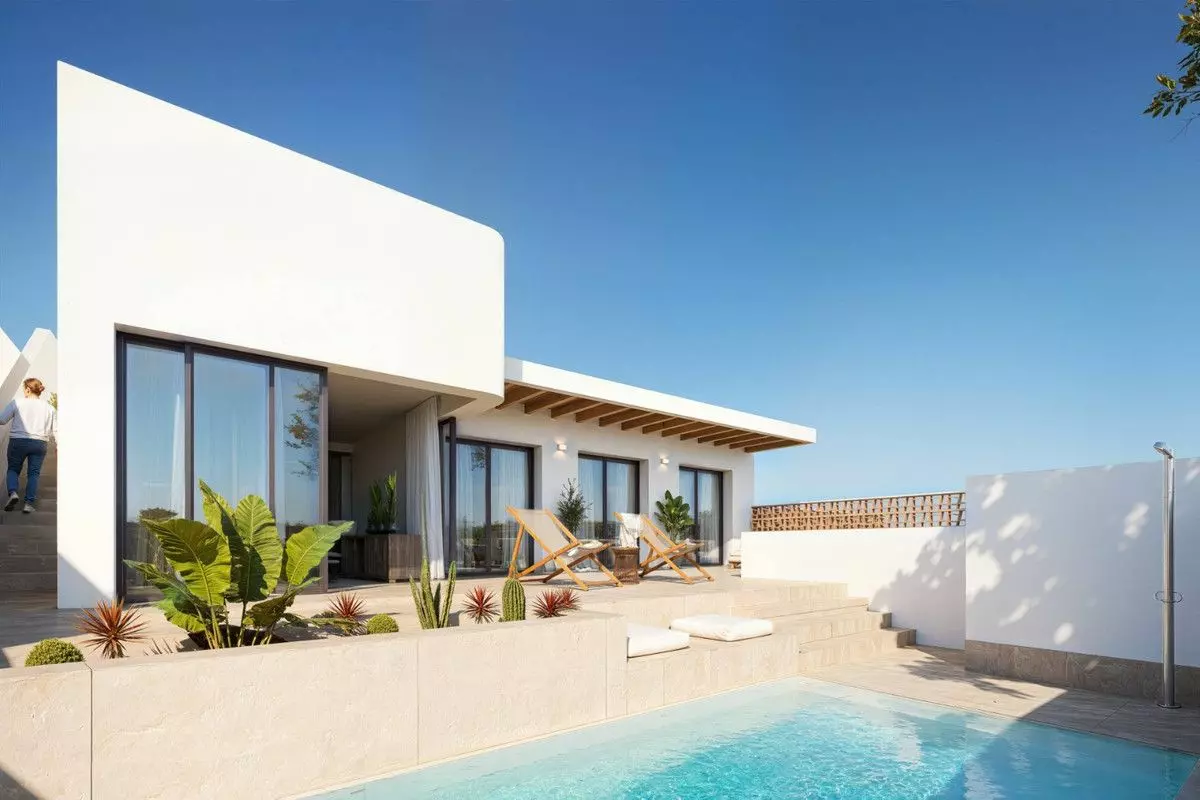 Villa Of 97 M² With Features In Dolores, Spain