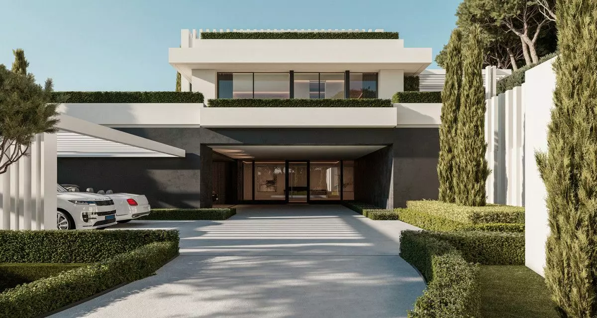 Villa Of 999 M² With Swimming Pool In Benahavis, Spain