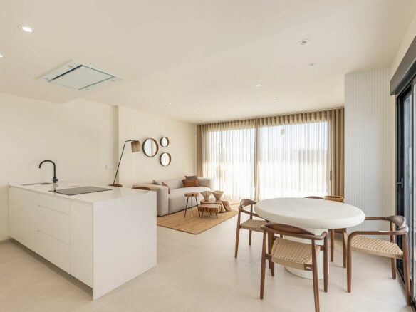 2-bedroom Villa In Los Alcázares, Spain (78 M²)