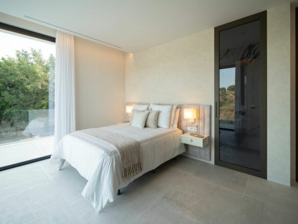 Villa Of 1182 M² In Estepona, Spain