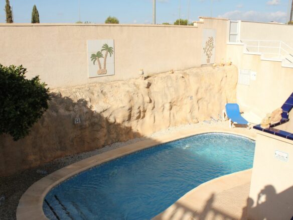 5-bedroom Villa In Orihuela Costa, Spain (178 M²)