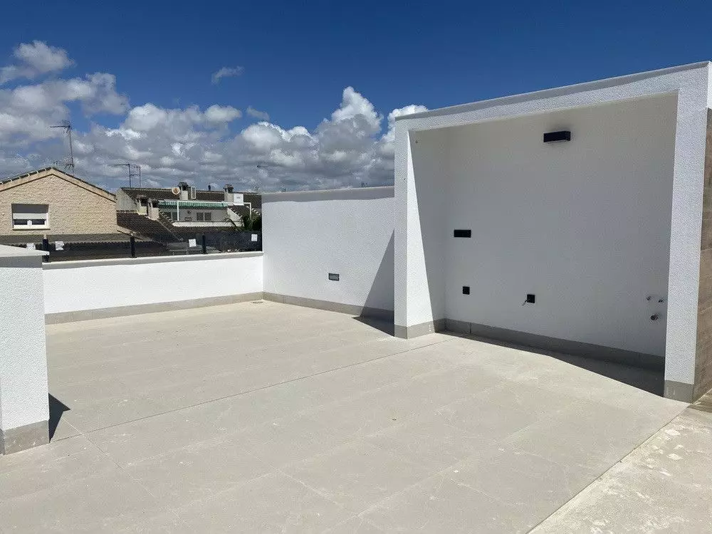 2-bedroom Bungalow In San Pedro Del Pinatar, Spain (70 M²)