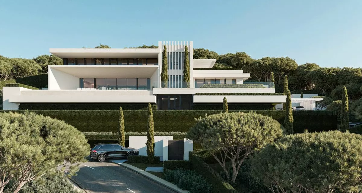Villa Of 999 M² With Swimming Pool In Benahavis, Spain