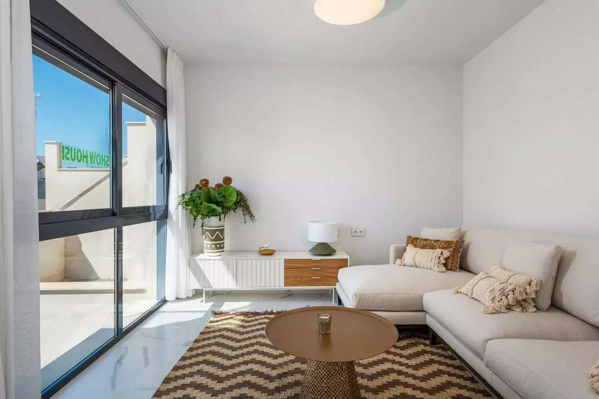 Villa Of 92 M² In San Miguel De Salinas, Spain