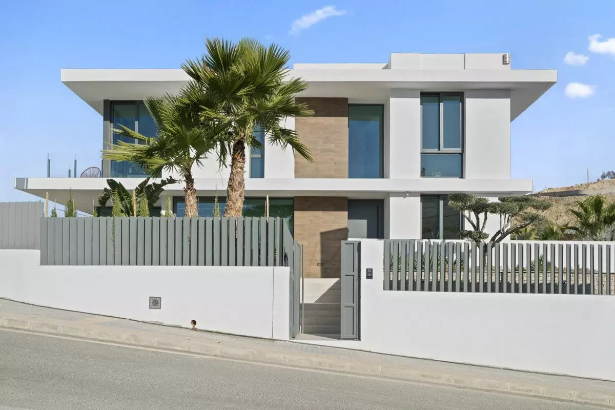 Villa Of 201 M² In Villajoyosa, Spain