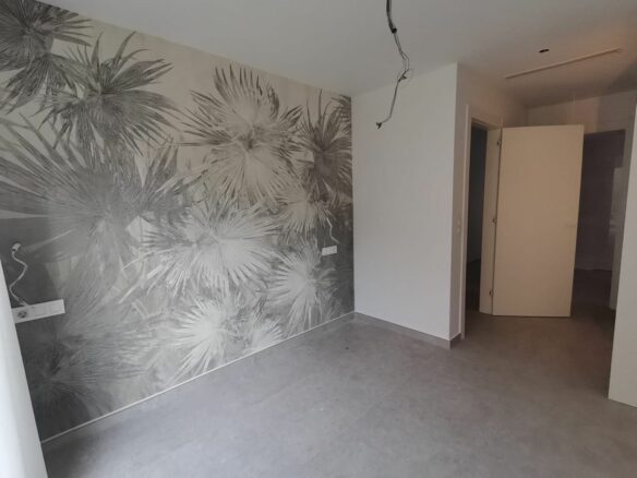 Apartment Of 110 M² With Sea View In Torrevieja, Spain