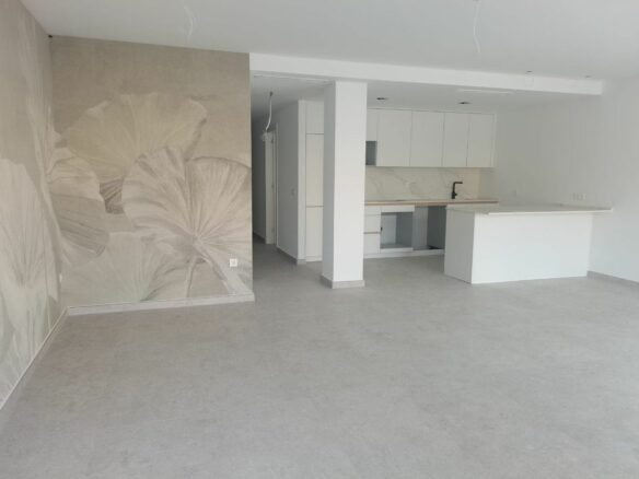 Apartment Of 110 M² With Sea View In Torrevieja, Spain