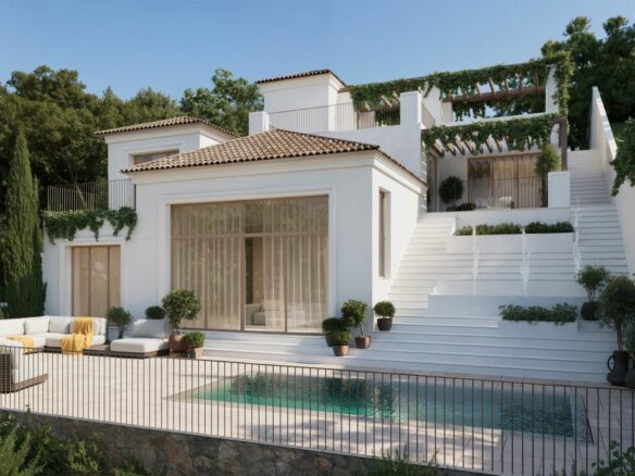Villa Of 304 M² In Elviria, Spain