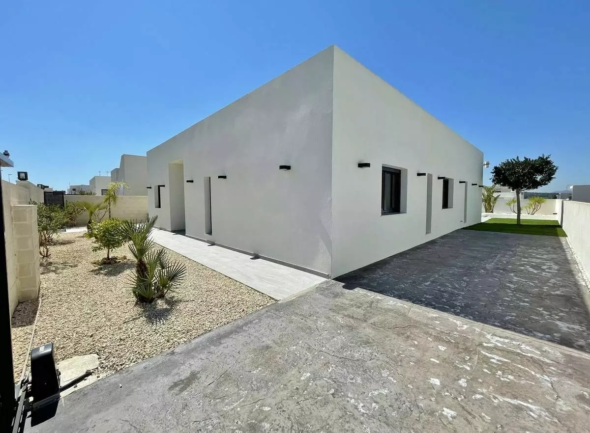 Villa Of 86 M² In Rojales, Spain