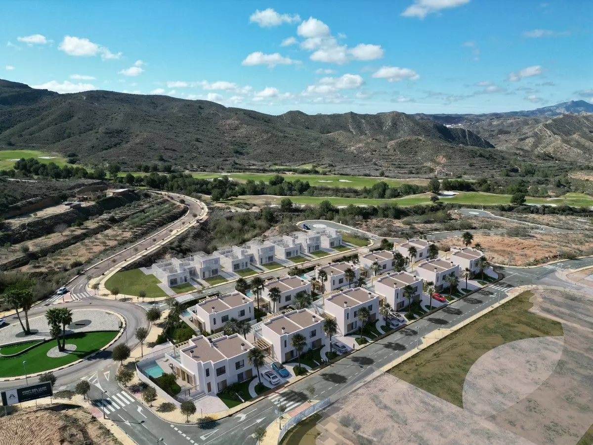 3-bedroom Villa In Aspe Pedanias, Spain (155 M²)