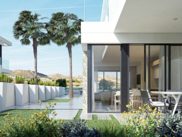 3-bedroom Villa In Elche, Spain (354 M²)