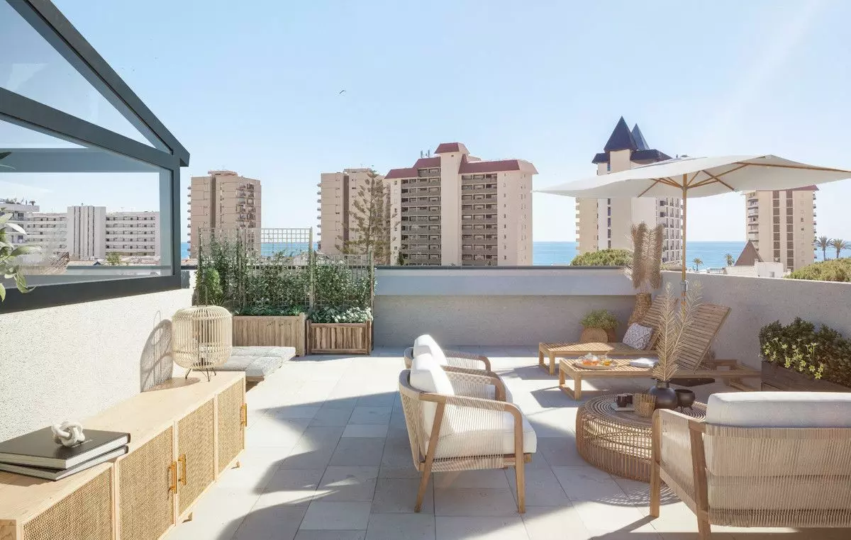 Apartment Of 97 M² With Sea View In Fuengirola