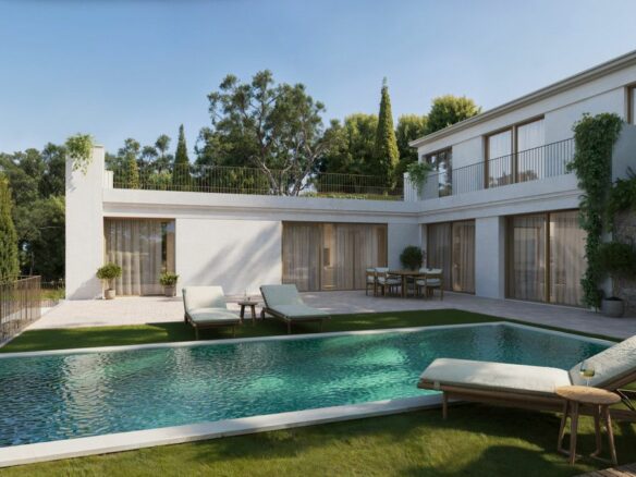 Villa Of 304 M² In Elviria, Spain