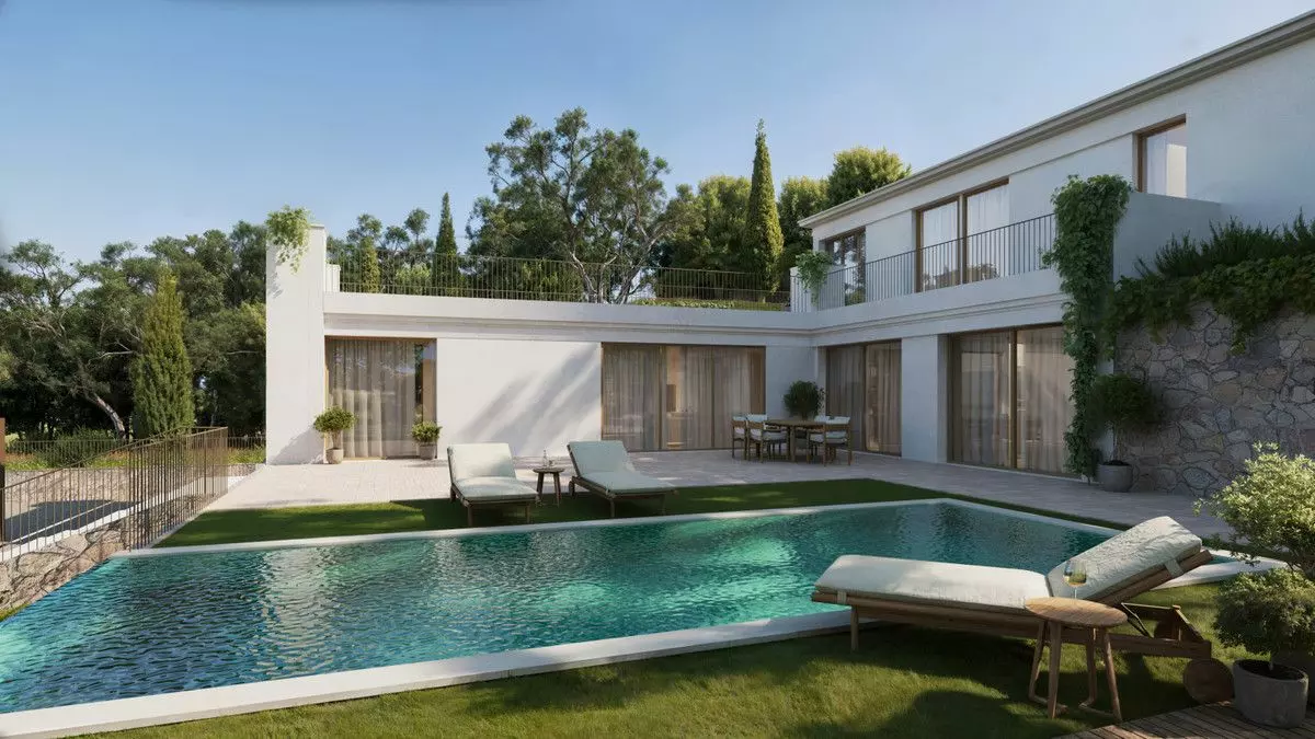 Villa Of 304 M² In Elviria, Spain