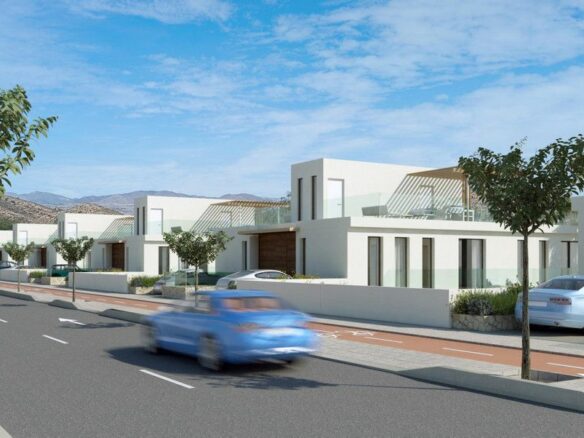 3-bedroom Villa In Elche, Spain (354 M²)